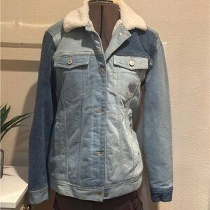 Women's Denim Jacket with Sherpa Collar
